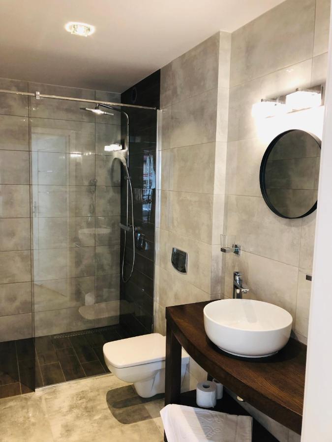 أوسترون Apartamenty Biala Perla المظهر الخارجي الصورة