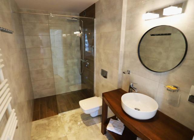 أوسترون Apartamenty Biala Perla المظهر الخارجي الصورة
