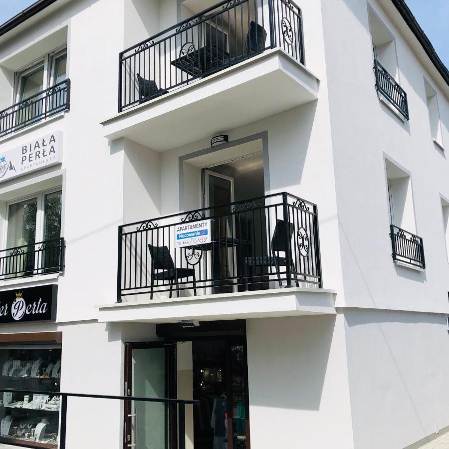 أوسترون Apartamenty Biala Perla المظهر الخارجي الصورة