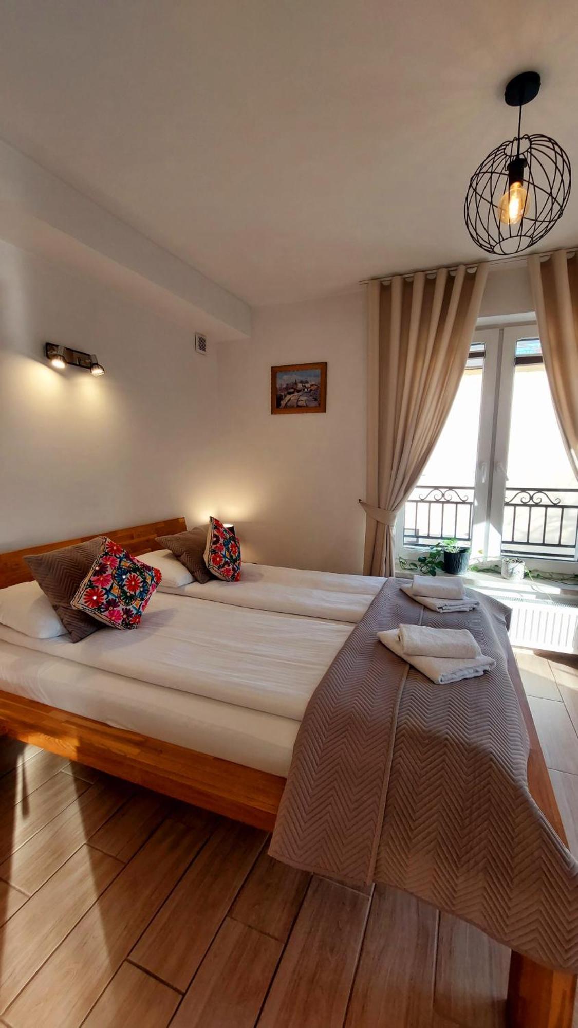 أوسترون Apartamenty Biala Perla المظهر الخارجي الصورة